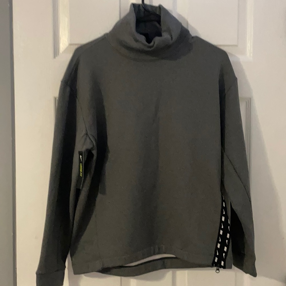 Nike jacket - Picture 1 of 3